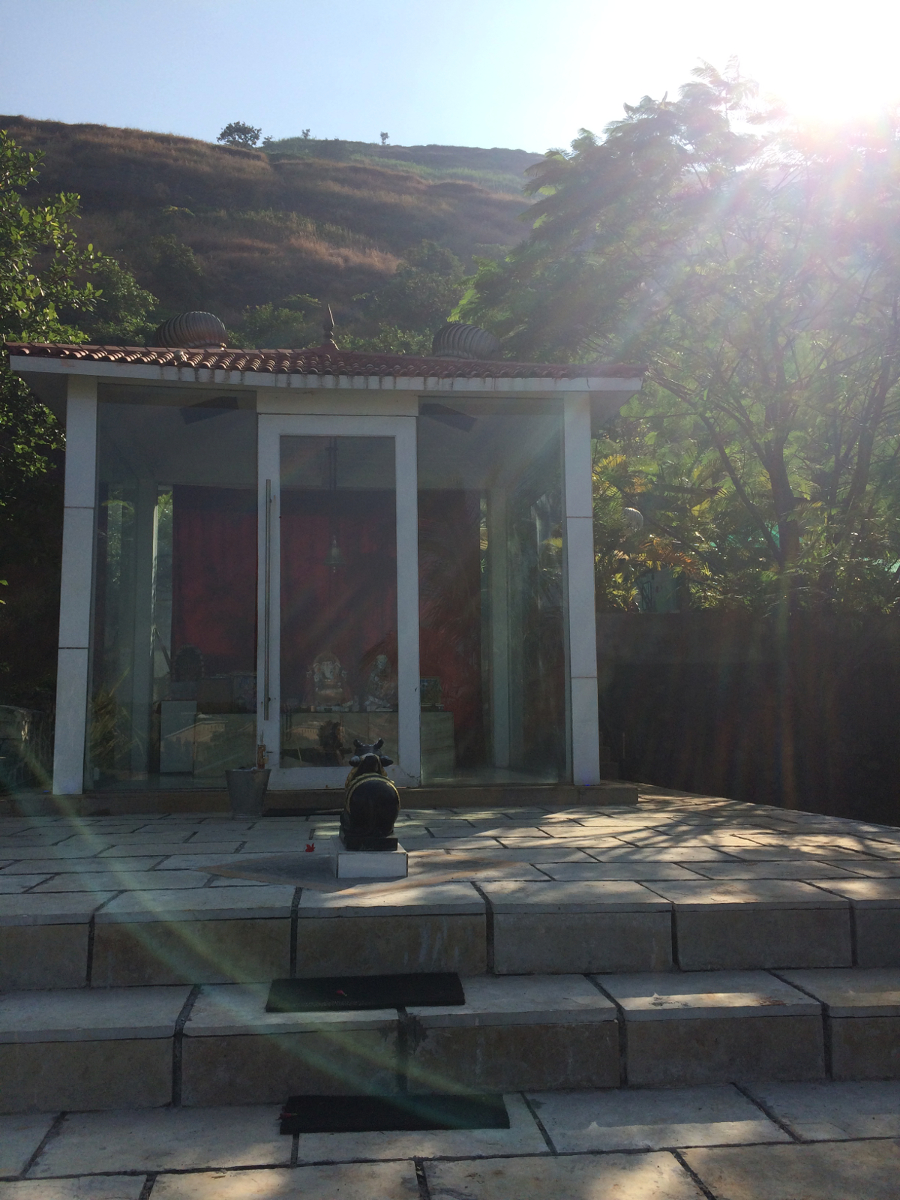 小さなシヴァ寺院